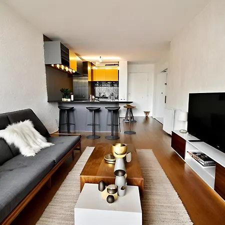 Stbg Bel Avec Balcon Apartment *