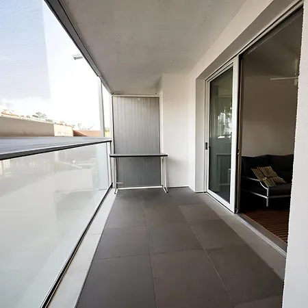 Stbg Bel Avec Balcon Lägenhet